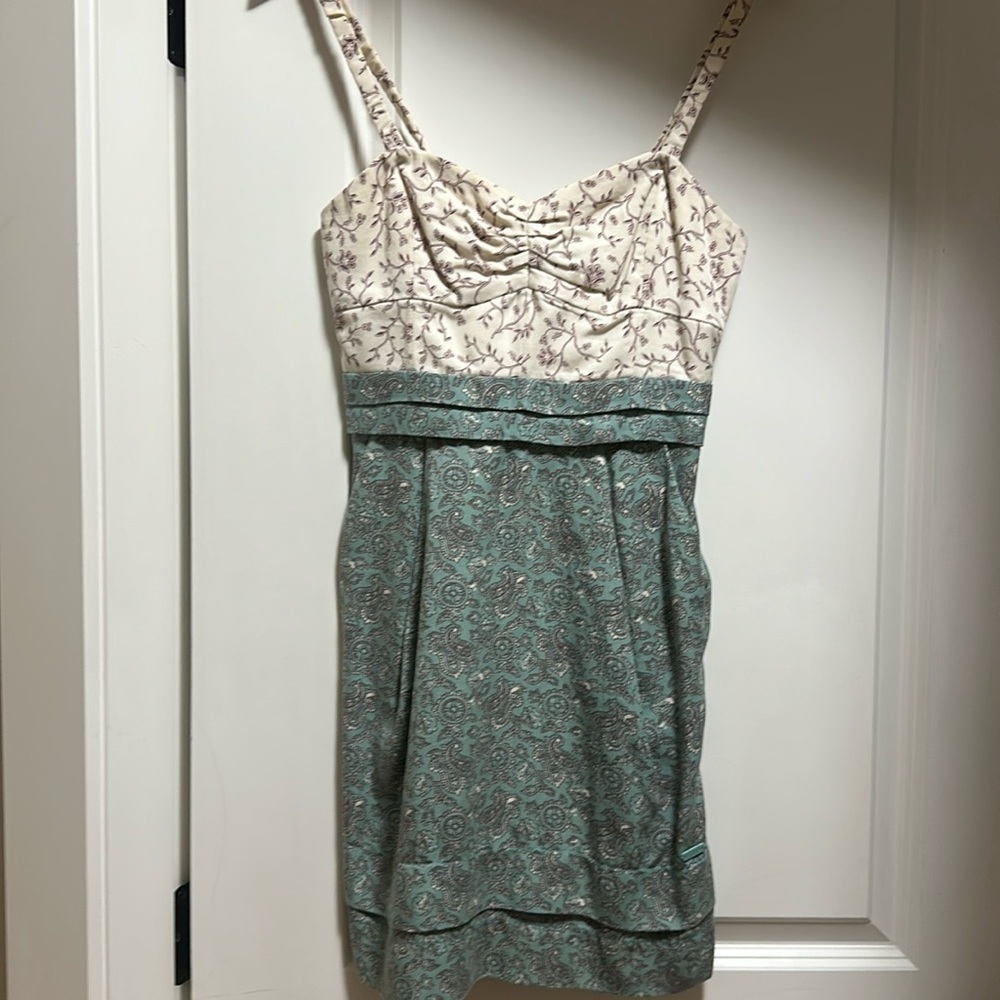 Aritzia Wilfred size 4